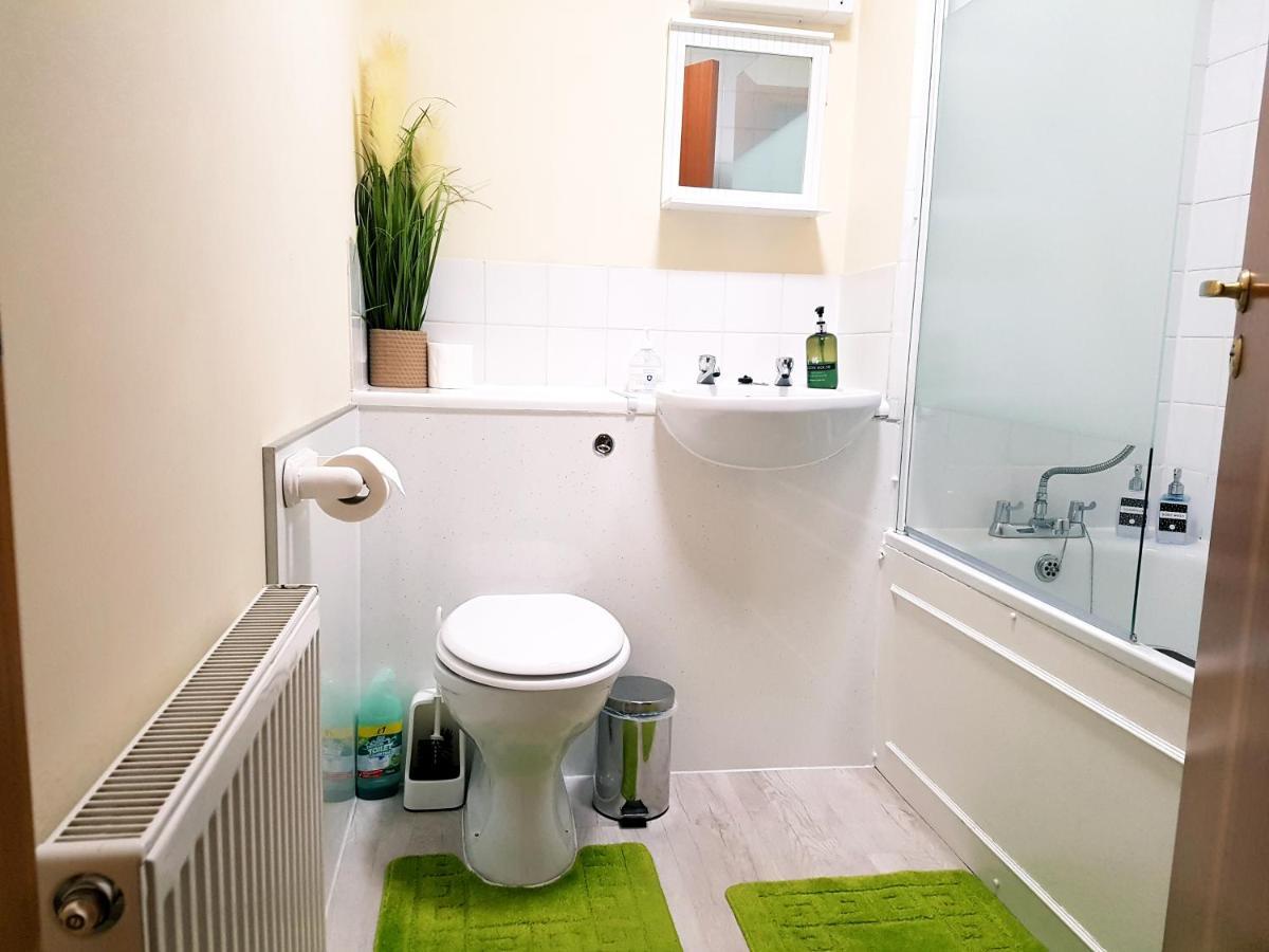 Stylish 2 Bedroom - 2 Miles Inverness City Centre Ngoại thất bức ảnh